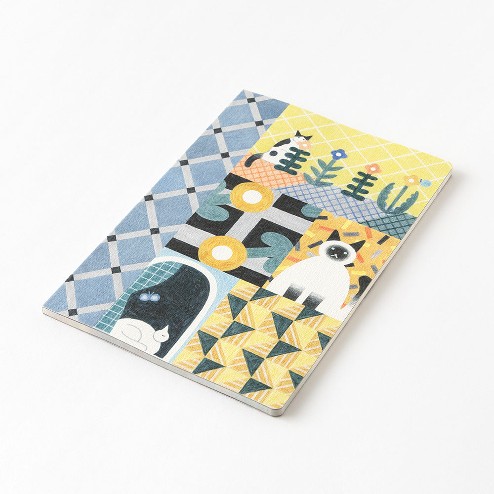 Midori | Yuru Log | Casual Life Log Notebook | Cats