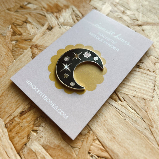 Innocent Bones | Magnetic Needle Minder | Moon
