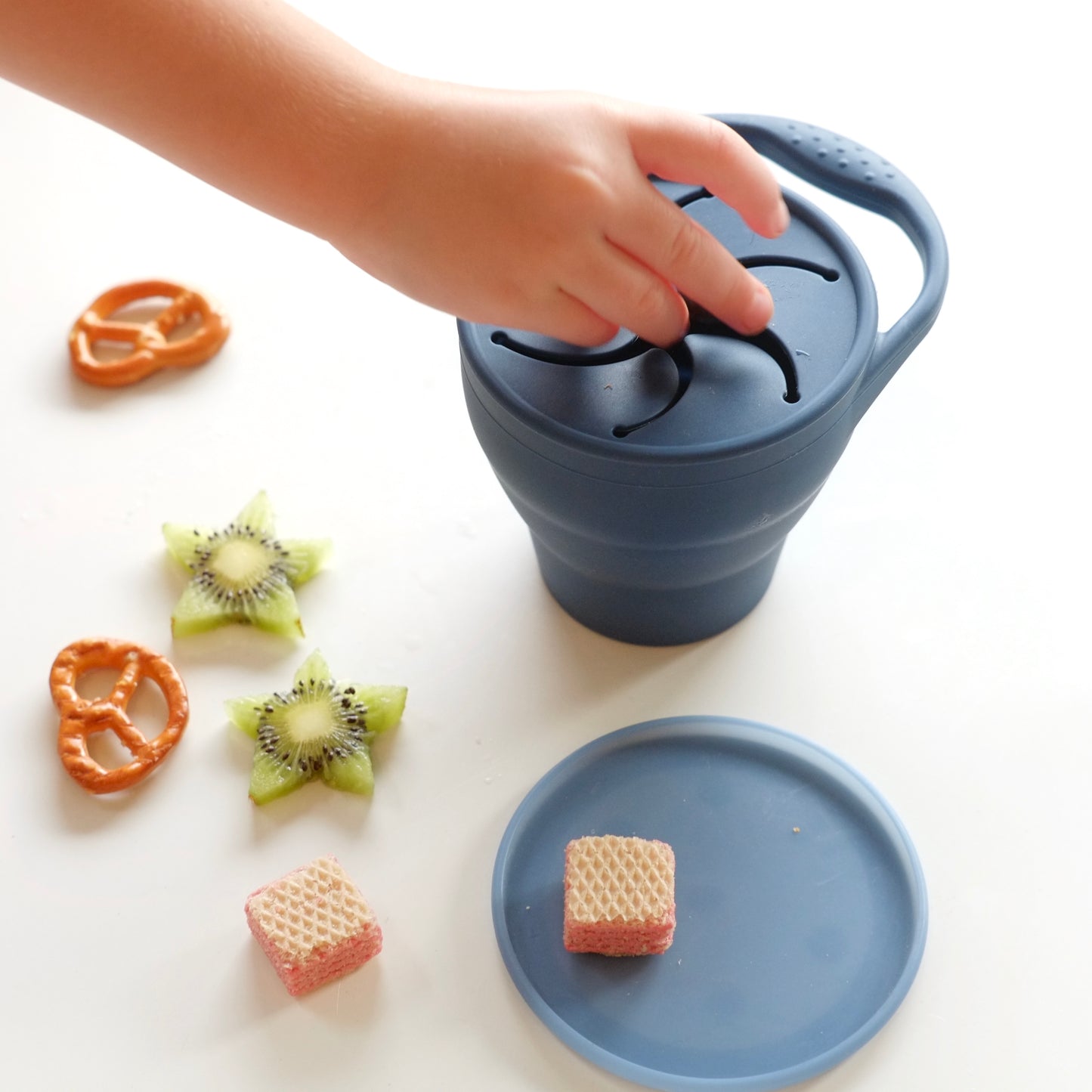 Blossom & Bear | Collapsible Silicone Snack Pot | Navy
