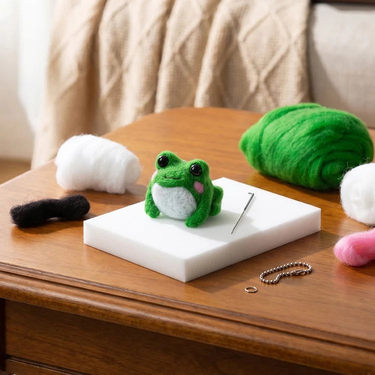 Kikkerland | Frog Felting Kit