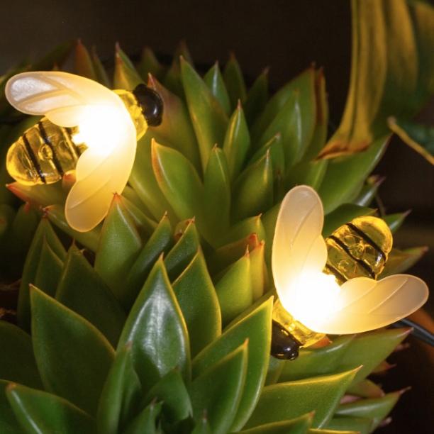 Kikkerland | Solar Bee String Lights