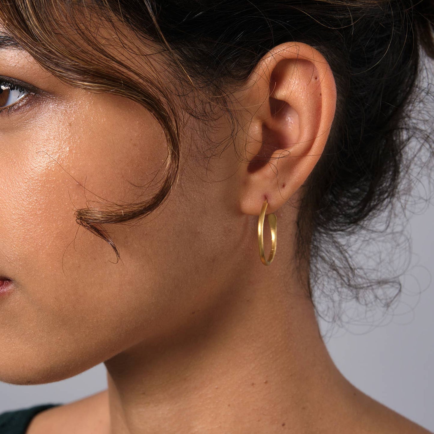 Just Trade | Plated Essentials Small Hoops Gold