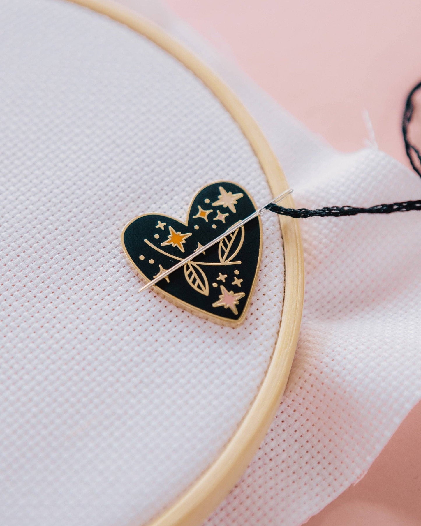 Innocent Bones | Magnetic Needle Minder | Heart & Stars