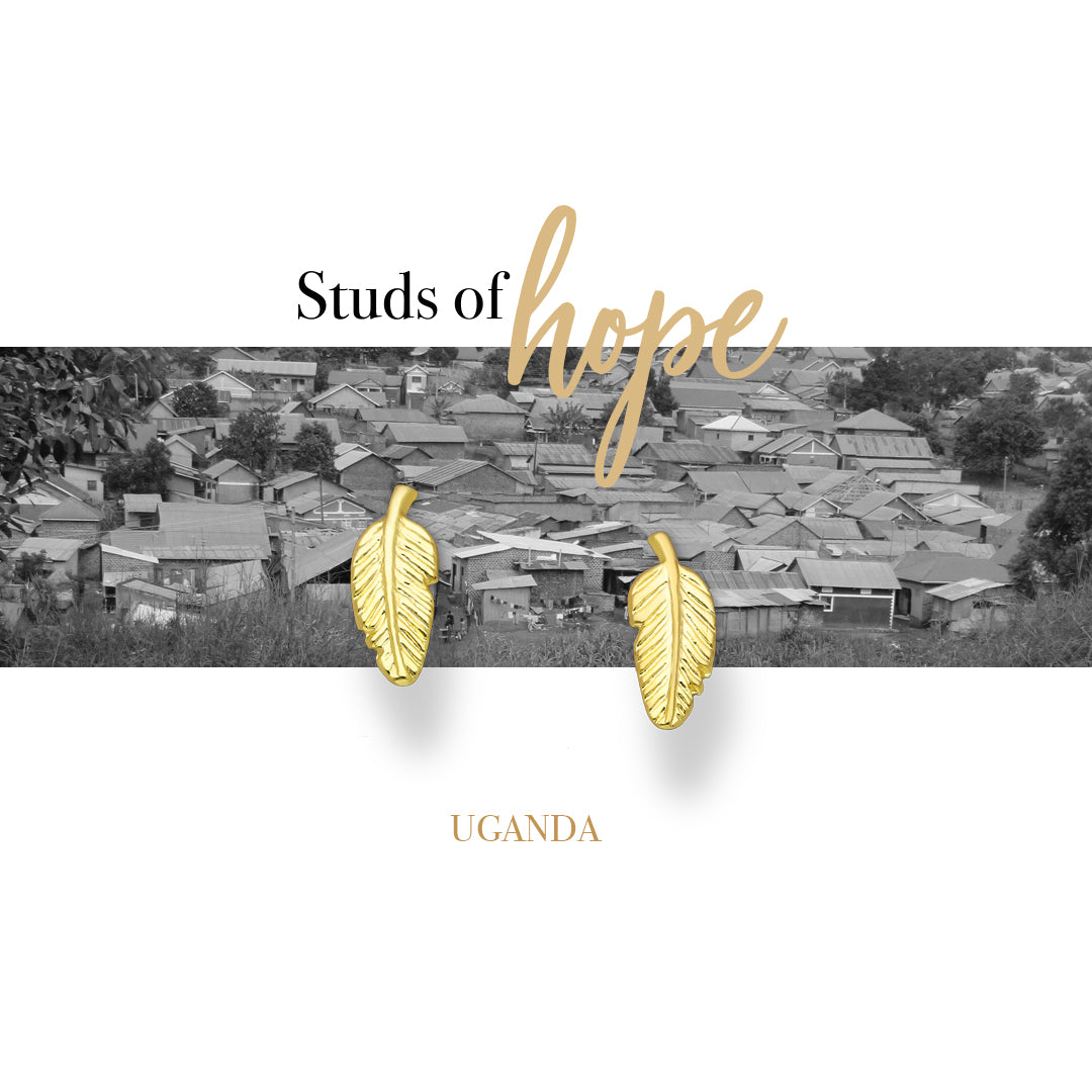 Vurchoo | Uganda | Feather 18kt Gold Stud Earrings