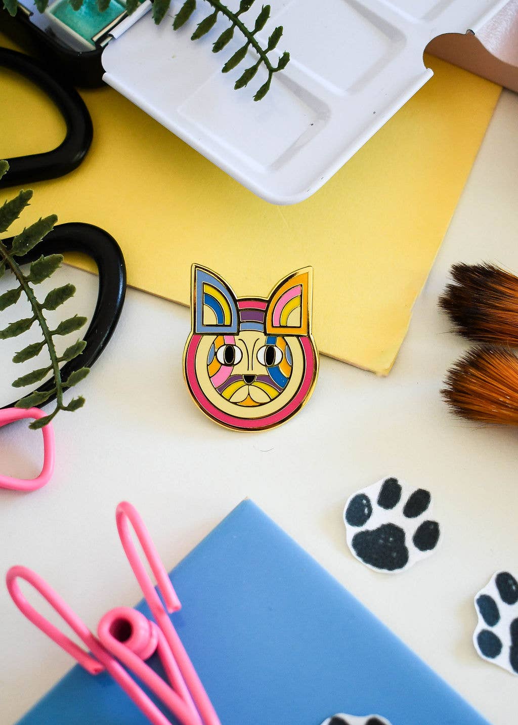 Niaski | Enamel Pin | Fur-ank Stella