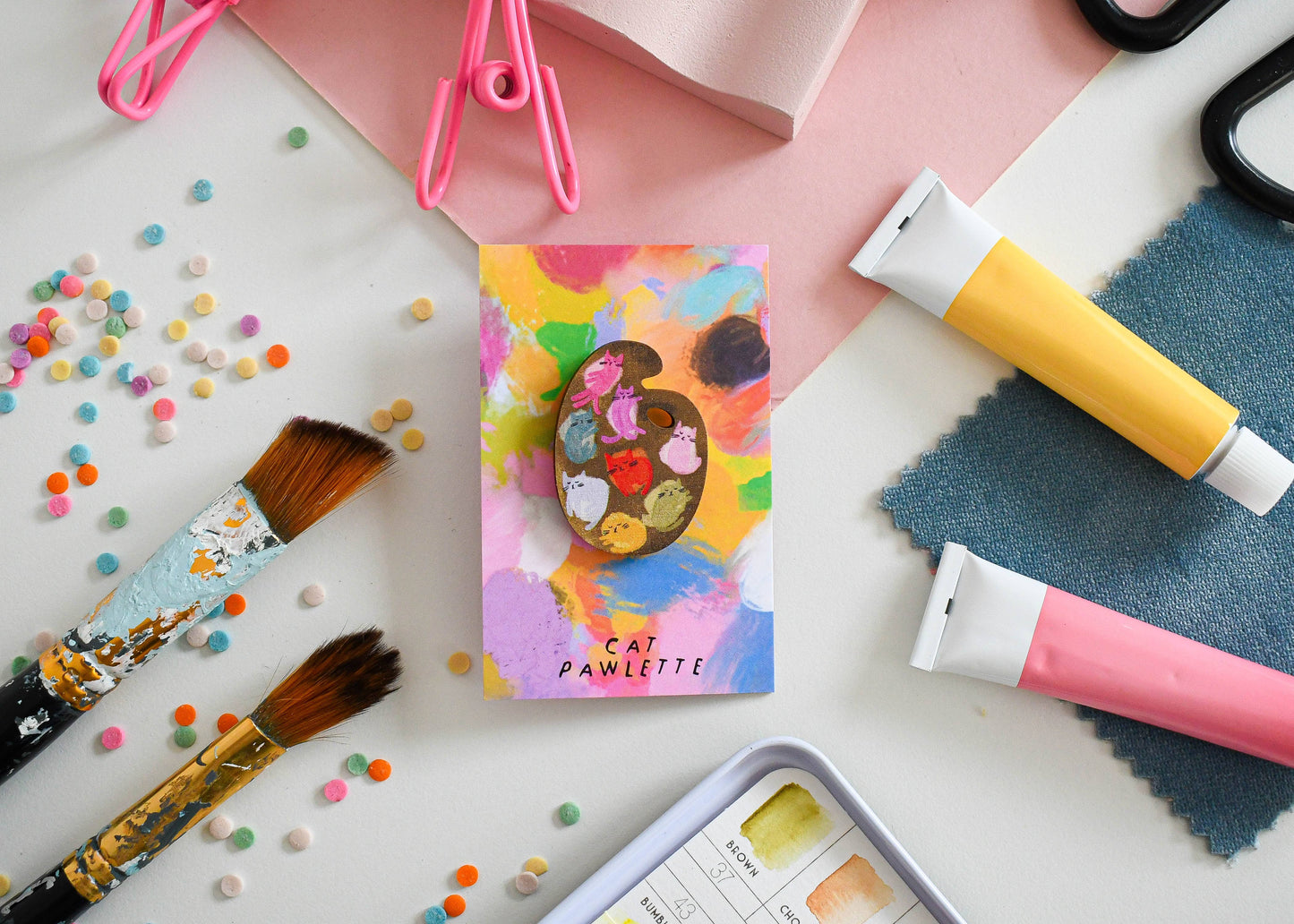 Niaski | Wooden Pin Badge | Cat Art Paint Palette