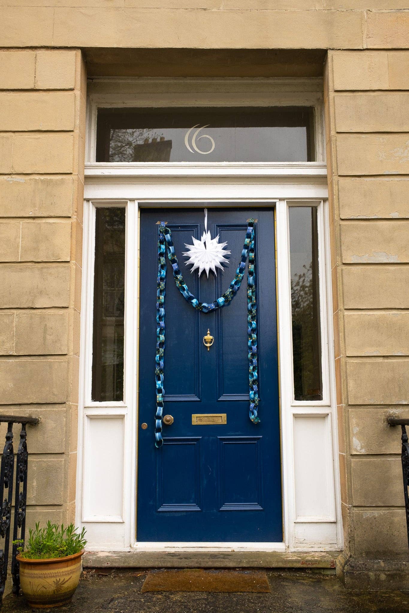 East End Press | Paper Chain Kit | Blue & Yellow