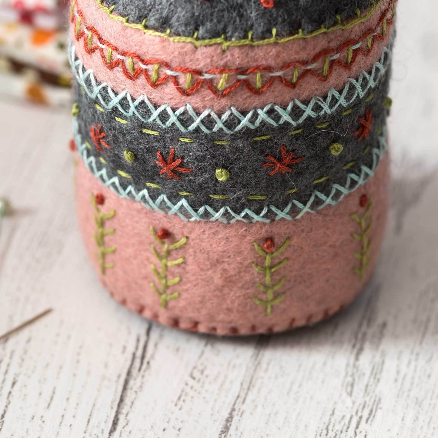 Corinne Lapierre | Pincushion Felt Craft Mini Kit