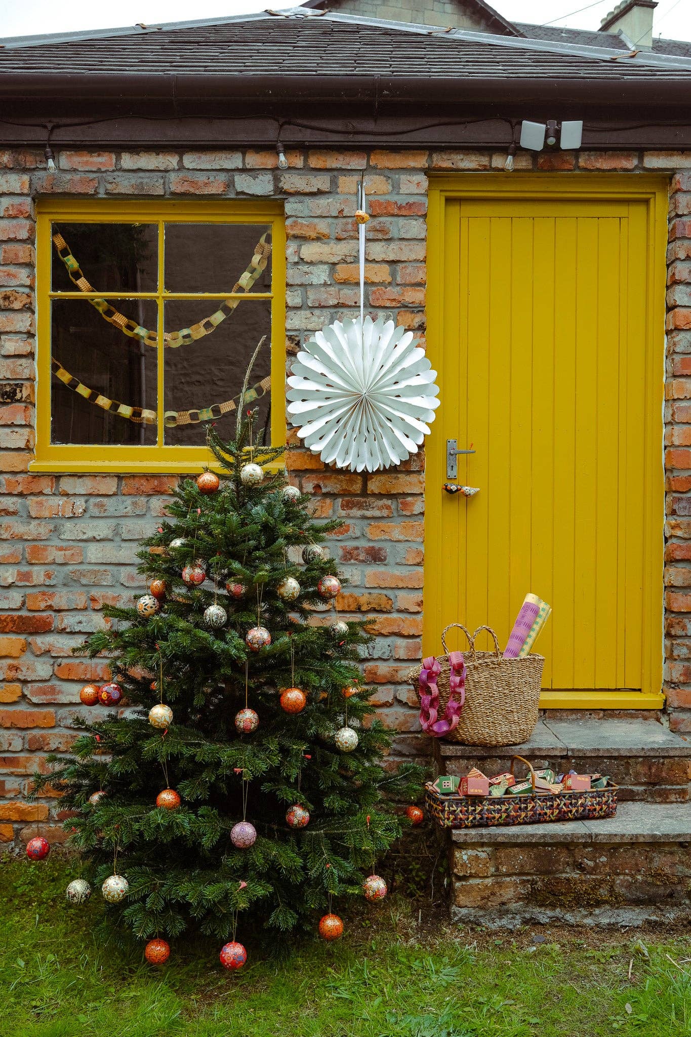 East End Press | Paper Chain Kit | Yellow & Green