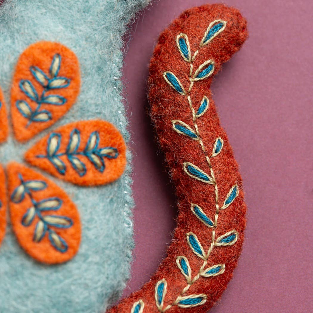 Corinne Lapierre | Folk Cat Felt Craft Mini Kit