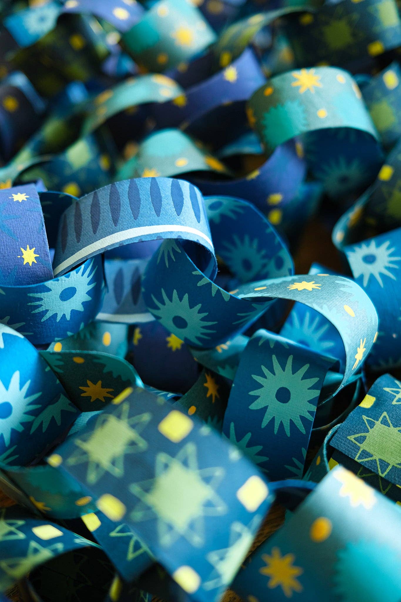 East End Press | Paper Chain Kit | Blue & Yellow