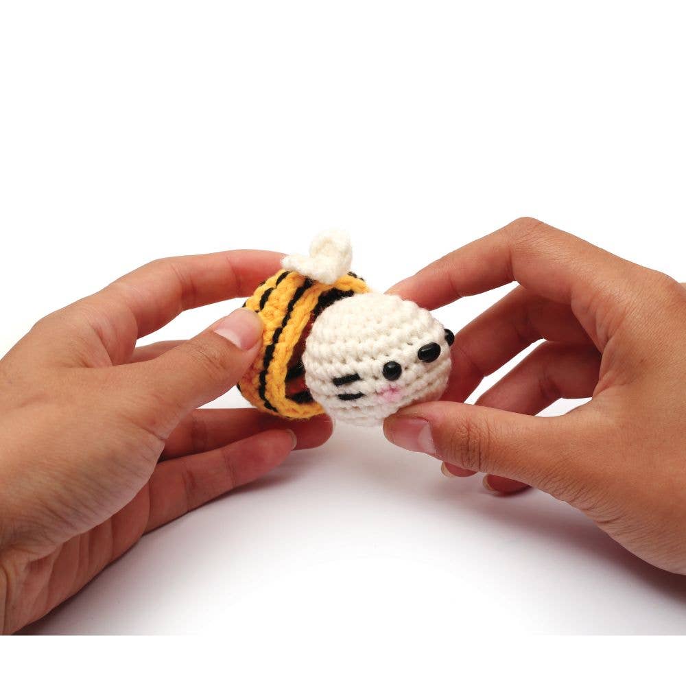 Graine Creative | Easygurumi Crochet Kit | Bee
