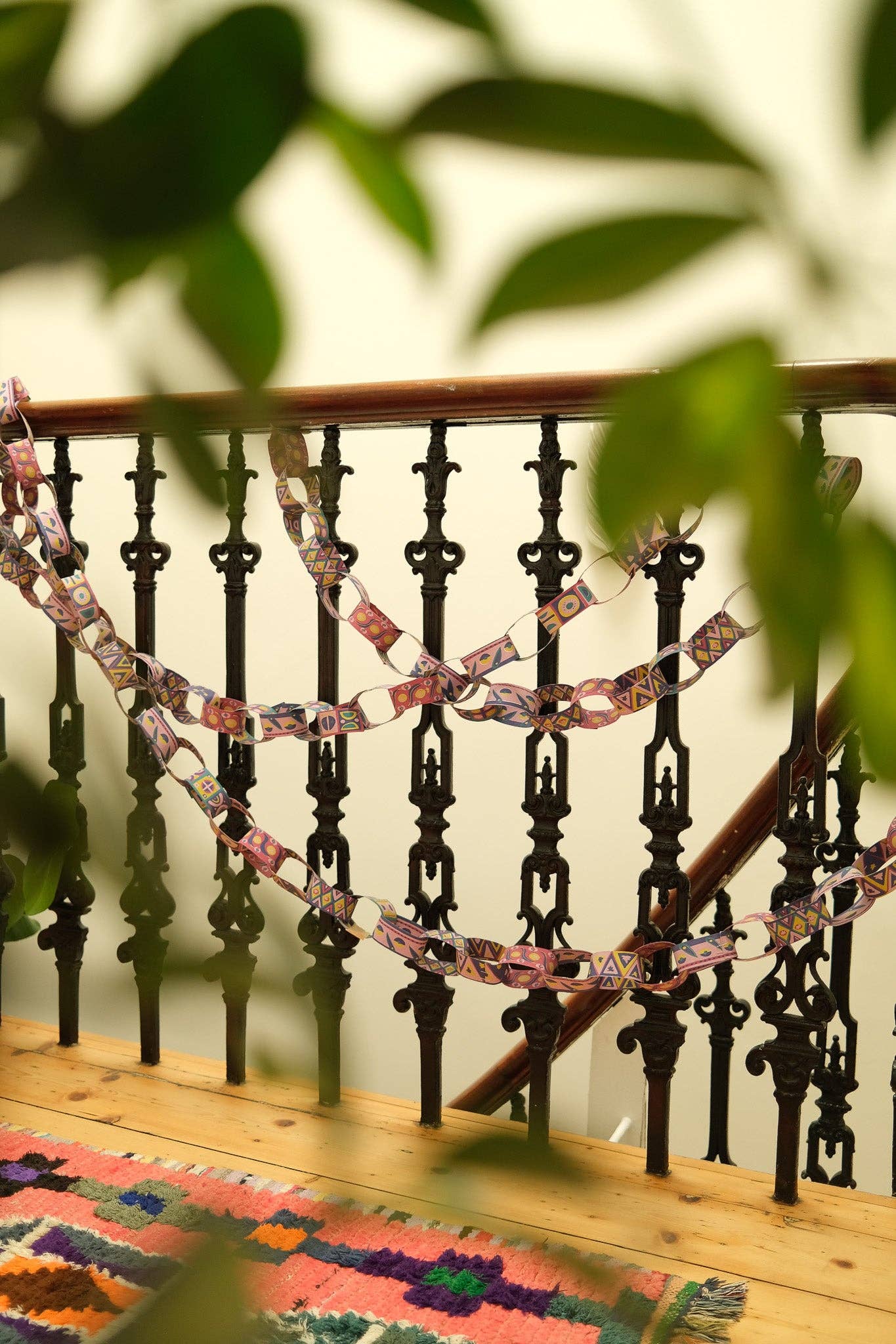 East End Press | Paper Chain Kit | Bloomsbury