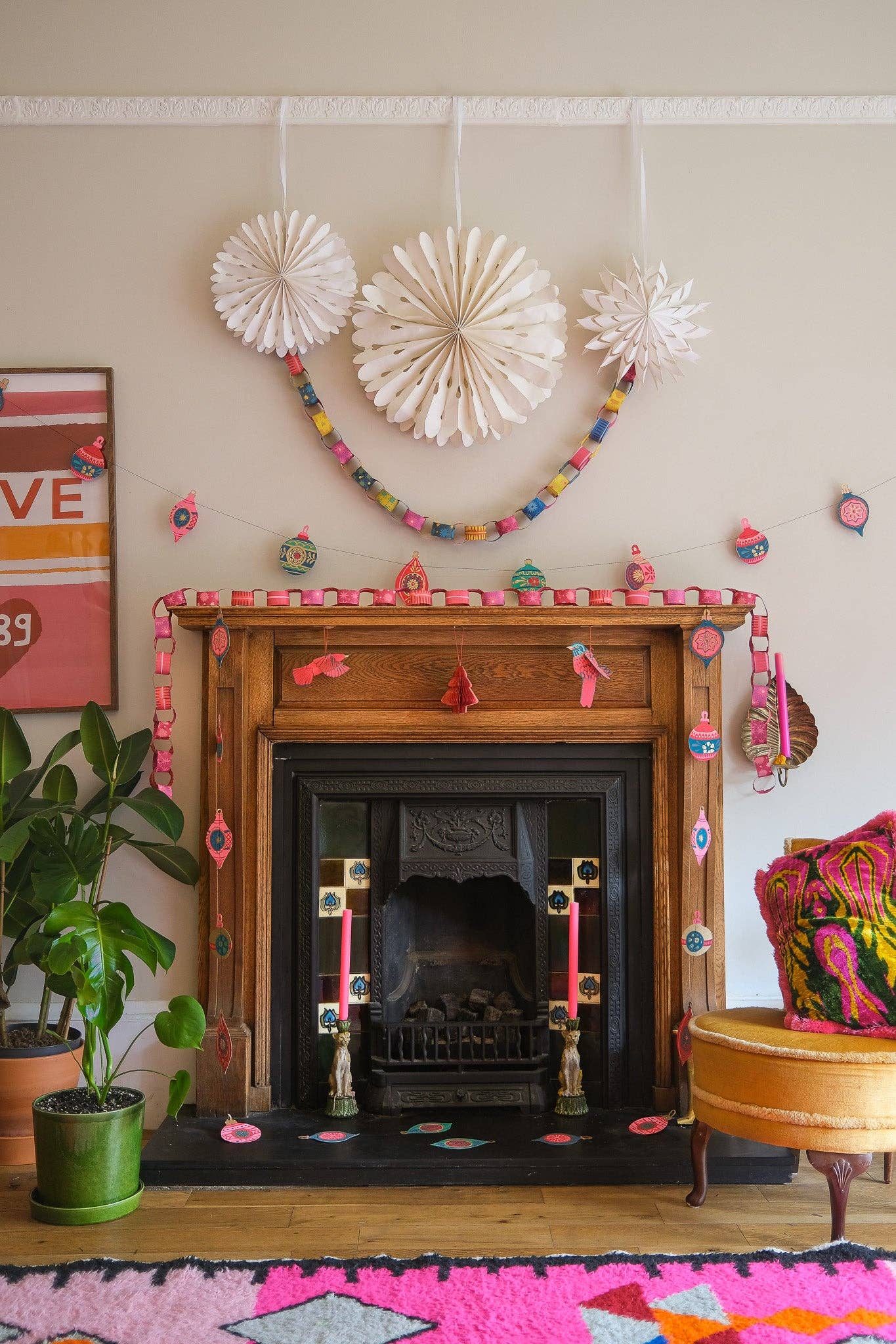 East End Press | Paper Chain Kit | Pink & Red