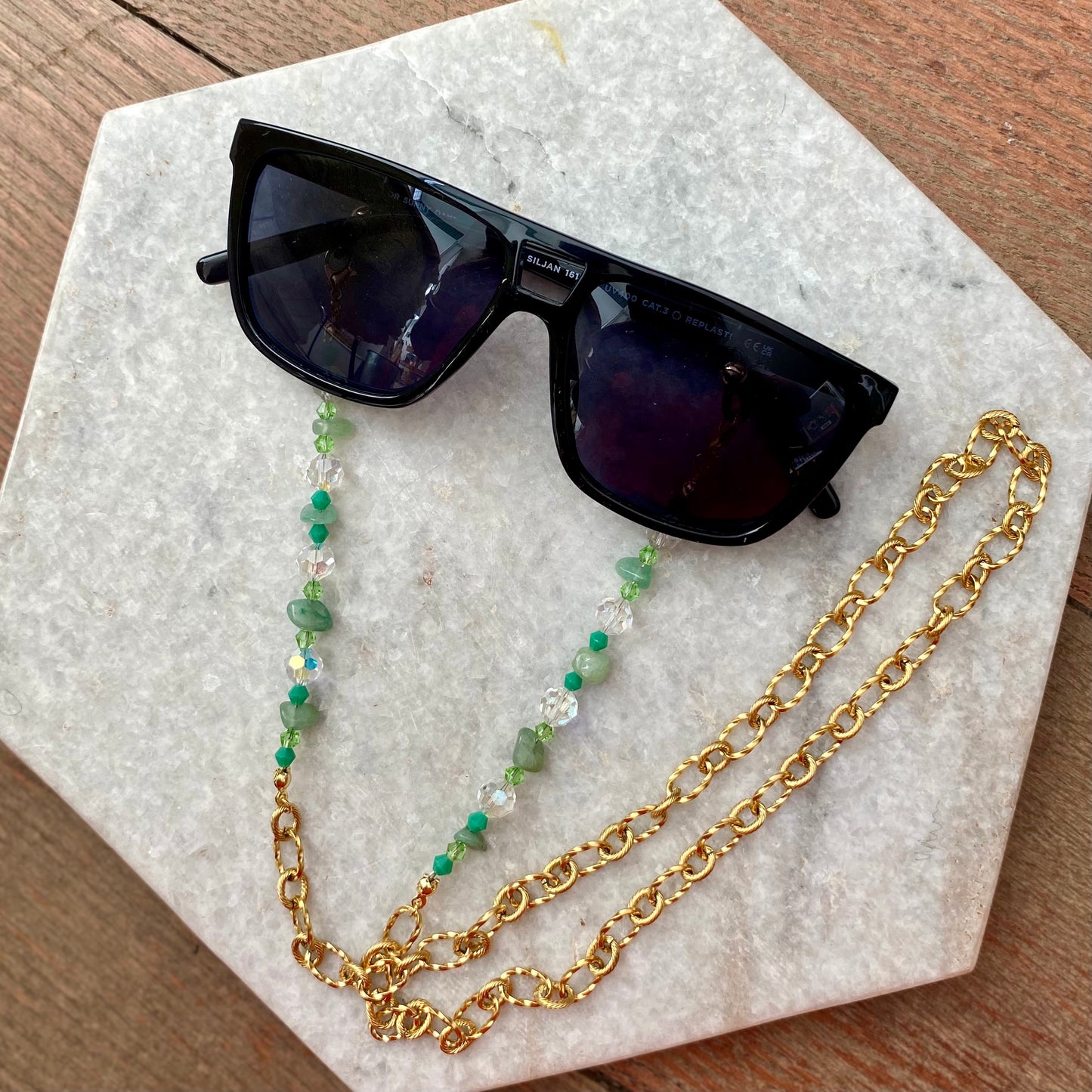 Northern Rose | Detachable Beaded Glasses Chain | Aventurine, Crystal & Gold Plated Chain