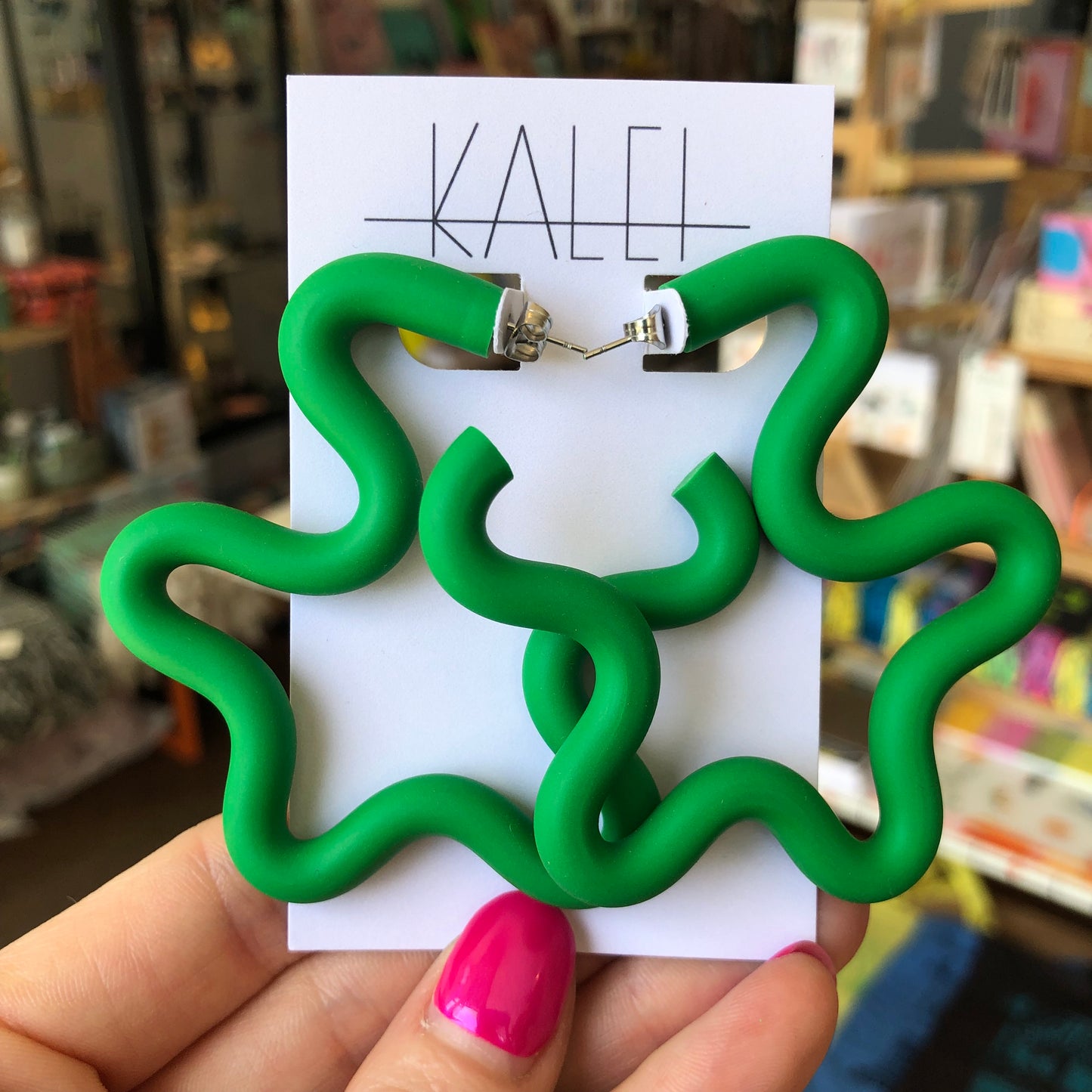 Kalei | Emerald Green WIGGLE Statement Earrings