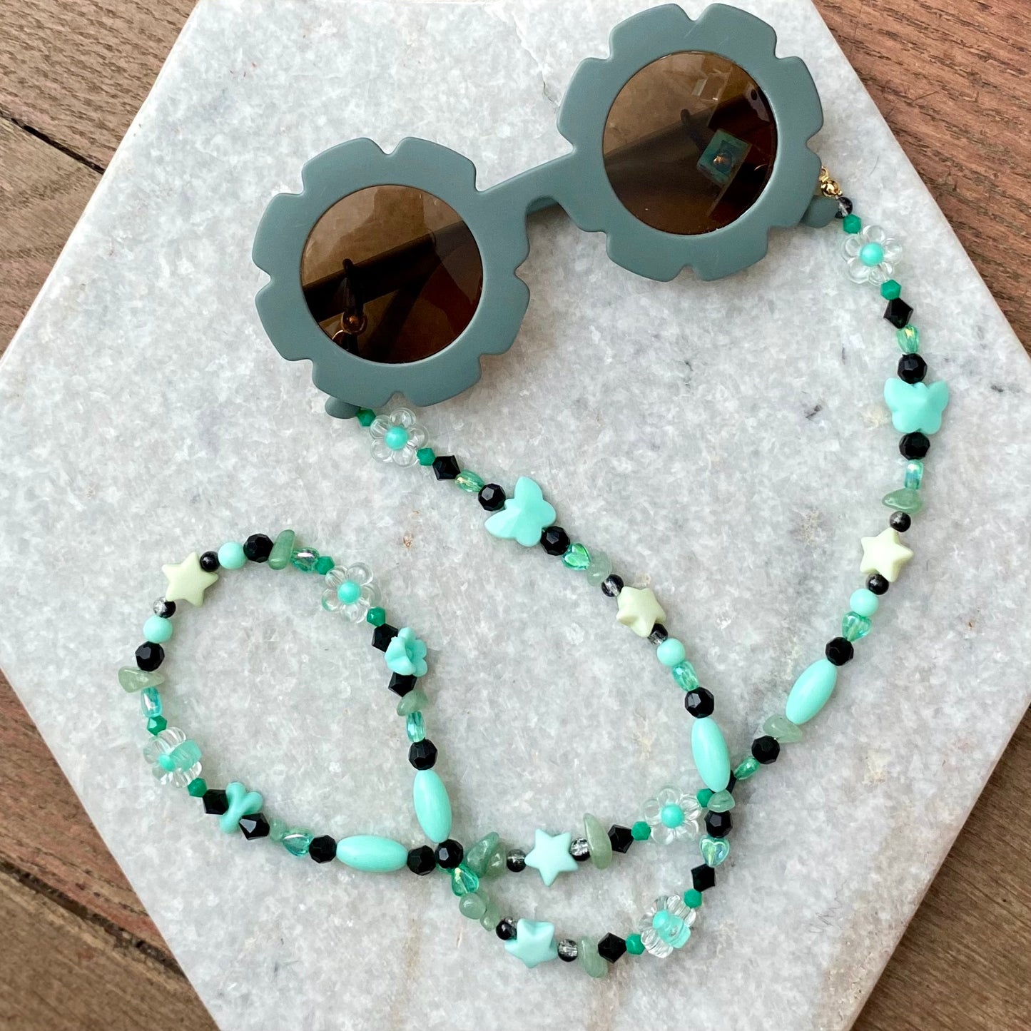 Northern Rose | Kids Sunglasses & Detachable Beaded Chain | Green & Black