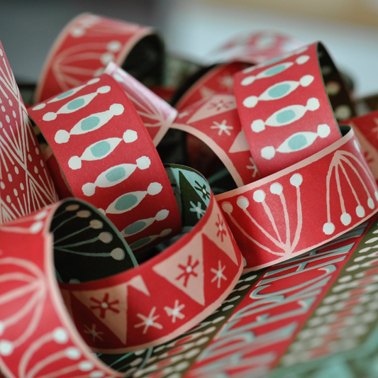 Cambridge Imprint | Paperchain | Red & Green