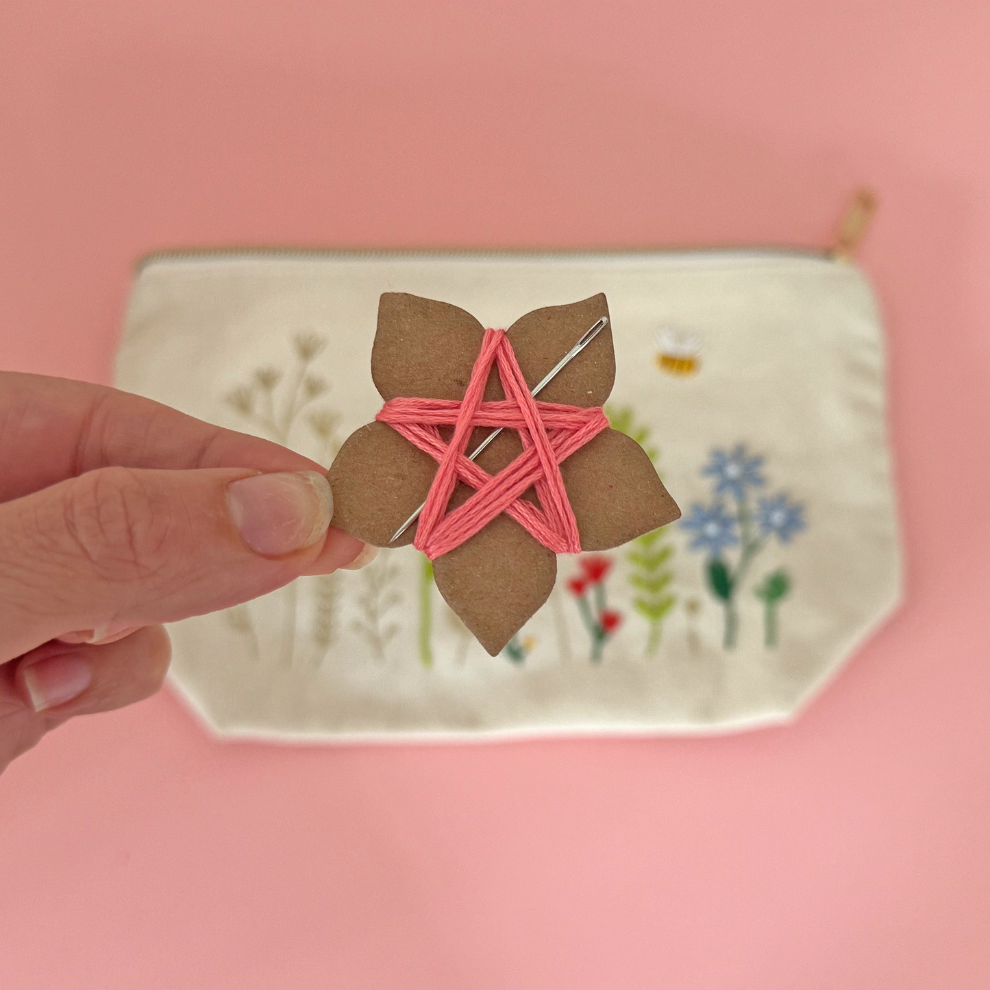 Chasing Threads | DIY Zip Pouch | Stitch Your Flowers