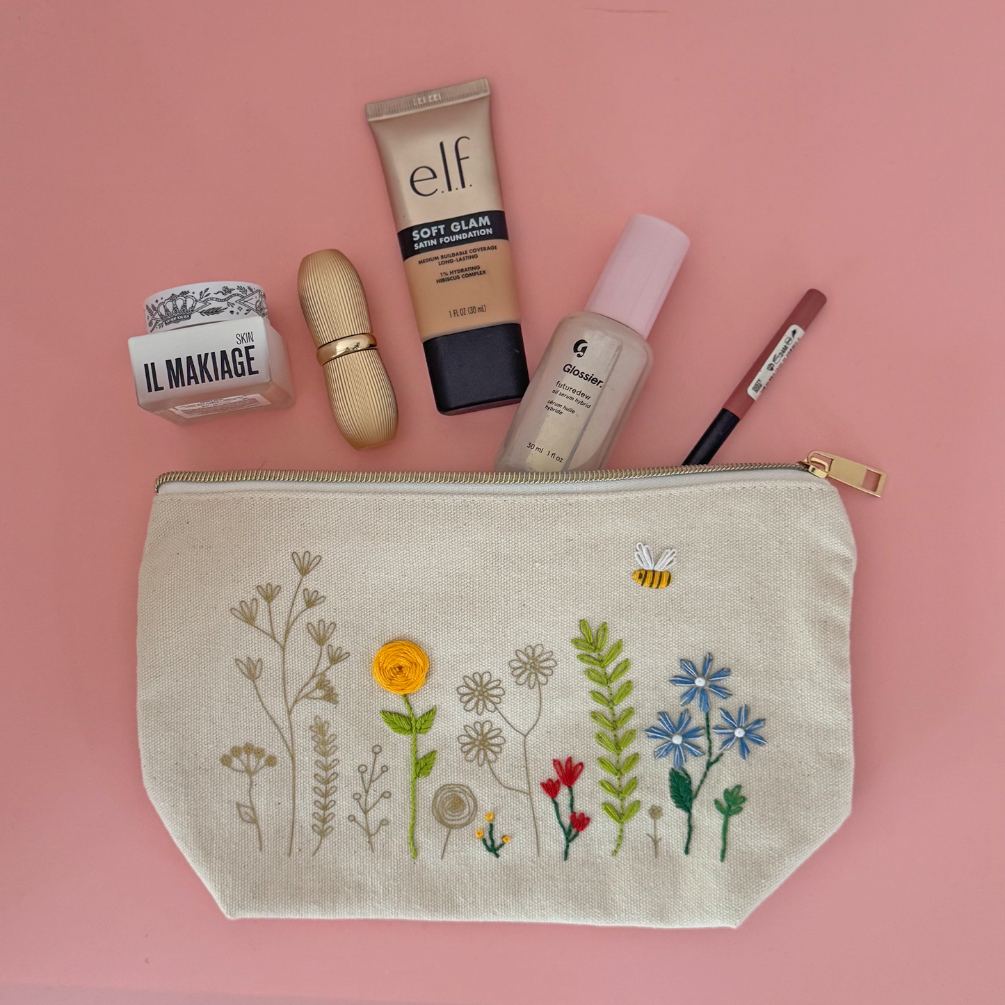 Chasing Threads | DIY Zip Pouch | Stitch Your Flowers
