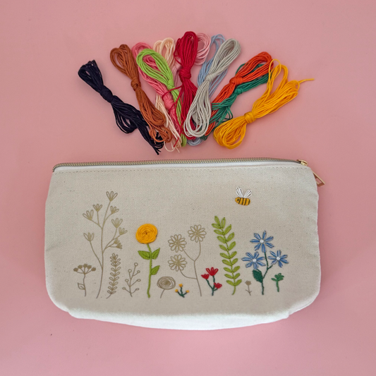Chasing Threads | DIY Zip Pouch | Stitch Your Flowers