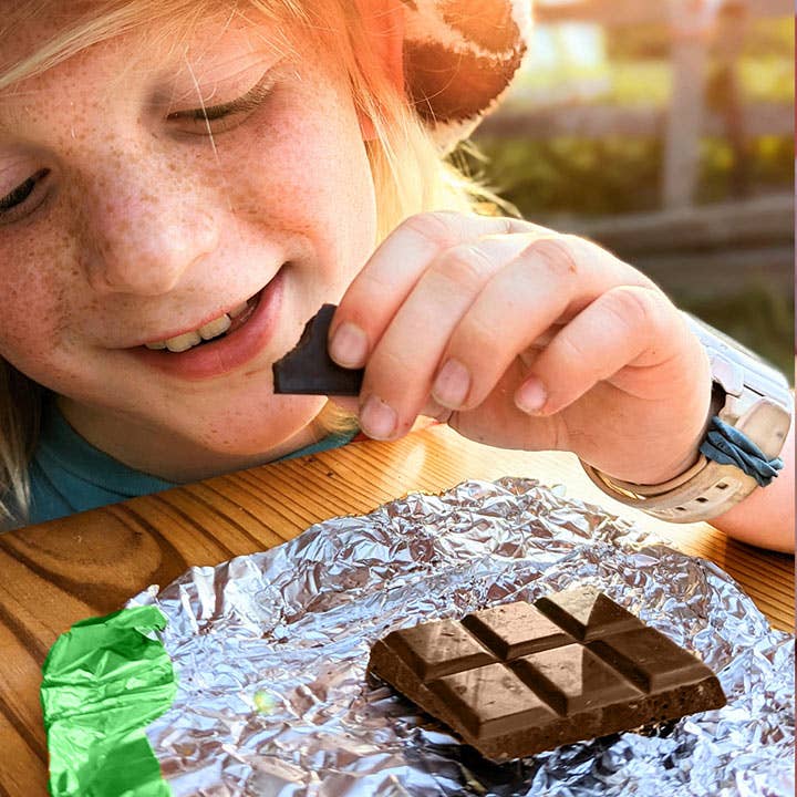 ARTHOUSE Unlimited | Swim with Whales | Milk Chocolate Bar With Caramel & Sea Salt