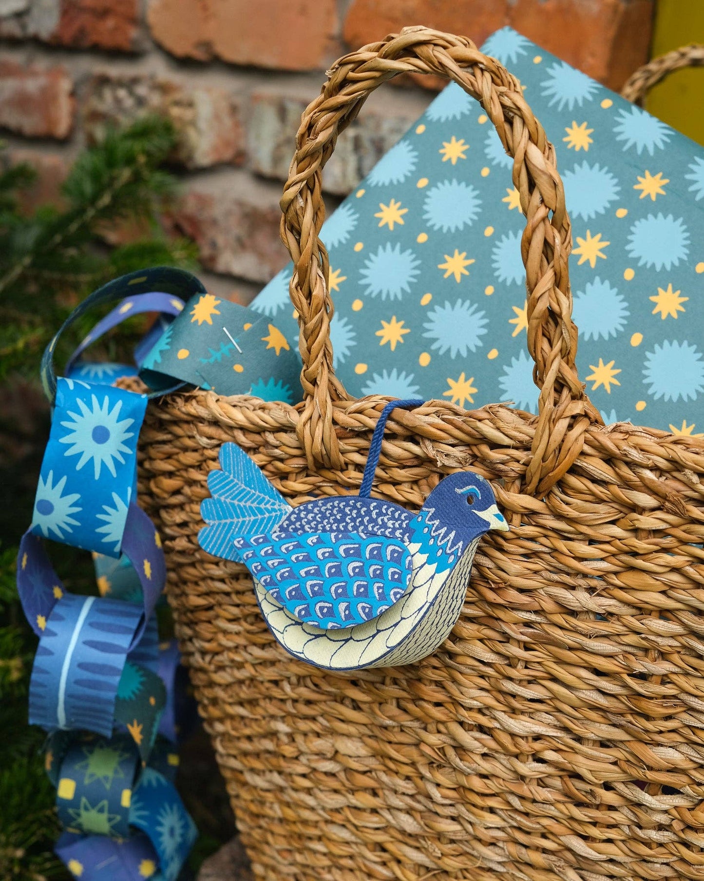 East End Press | Paper Chain Kit | Blue & Yellow